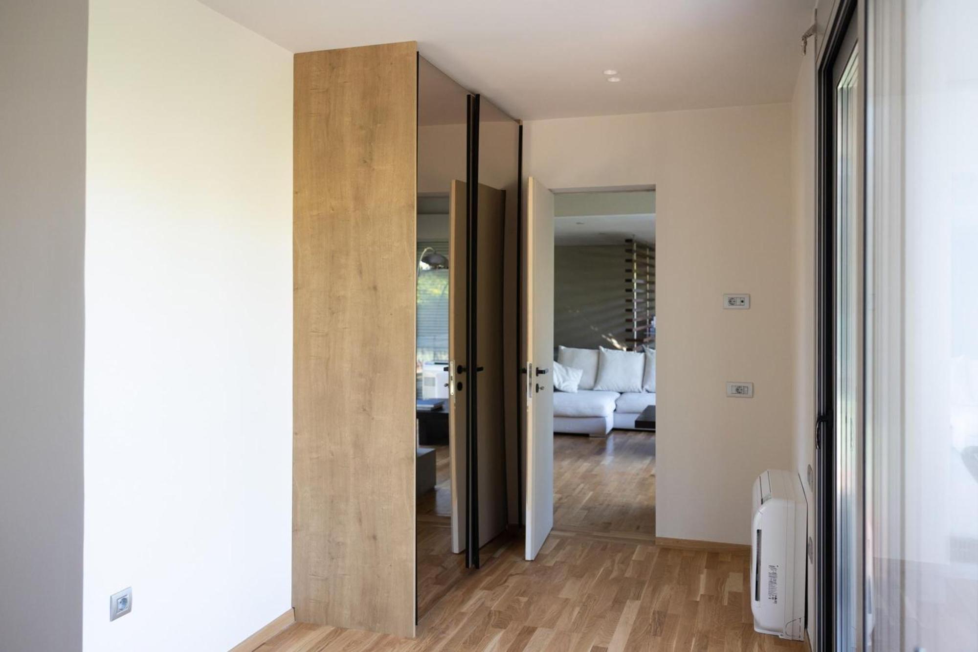 Unique Space With Garden And Garage Holiday home Rio