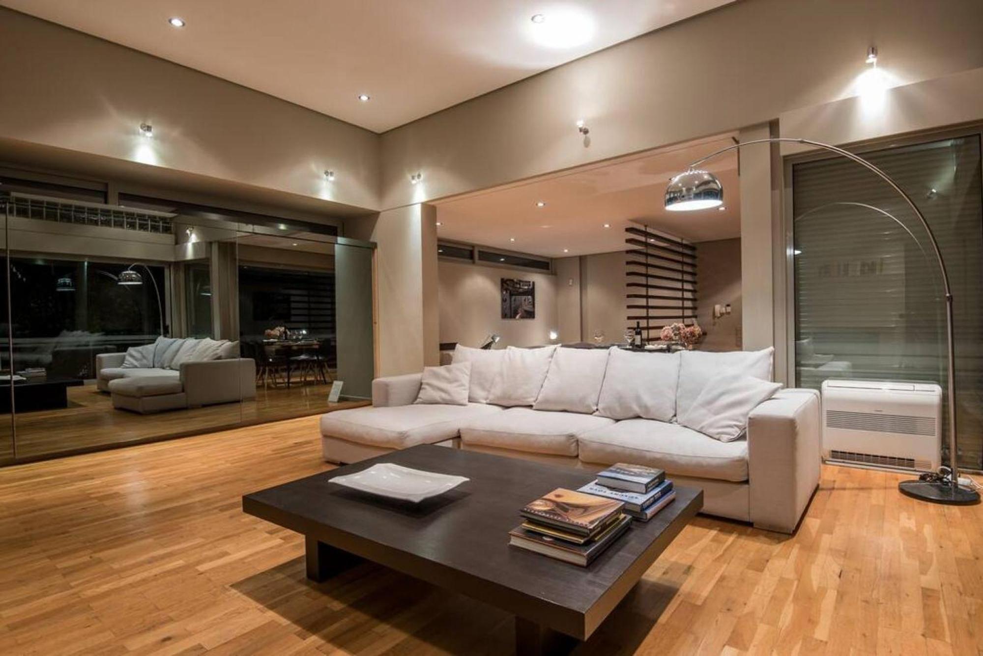 Unique Space With Garden And Garage