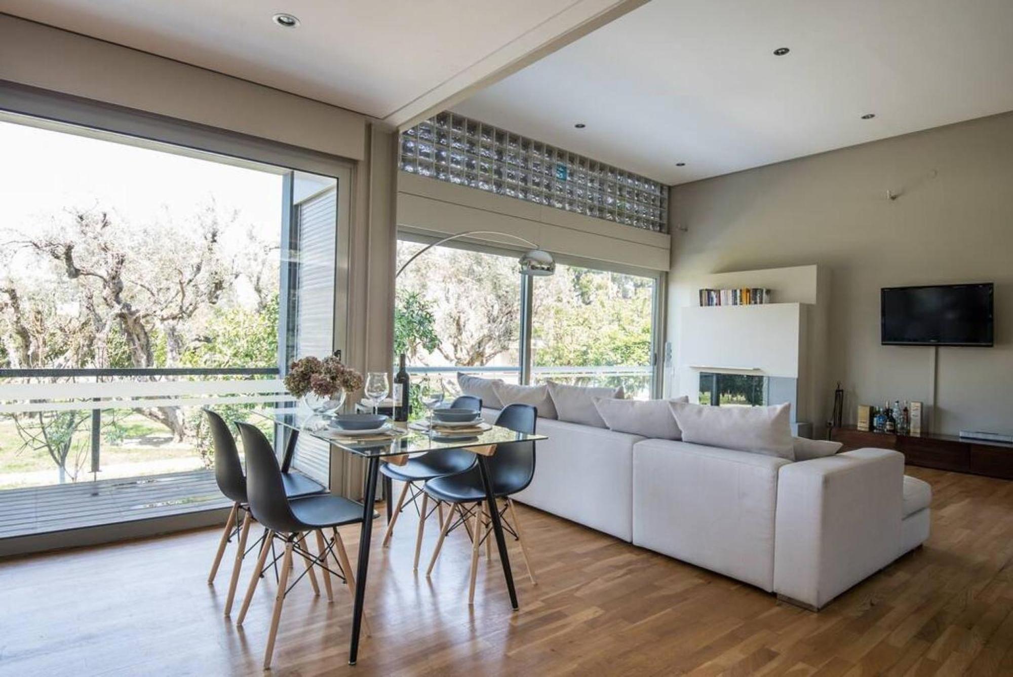 Unique Space With Garden And Garage Holiday home Rio